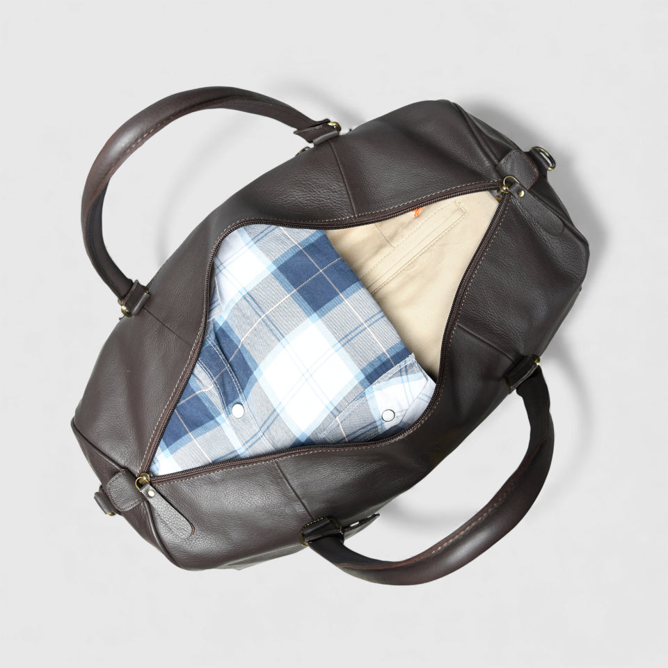 The Voyager Leather Travel Duffle Bag - Expresso brown