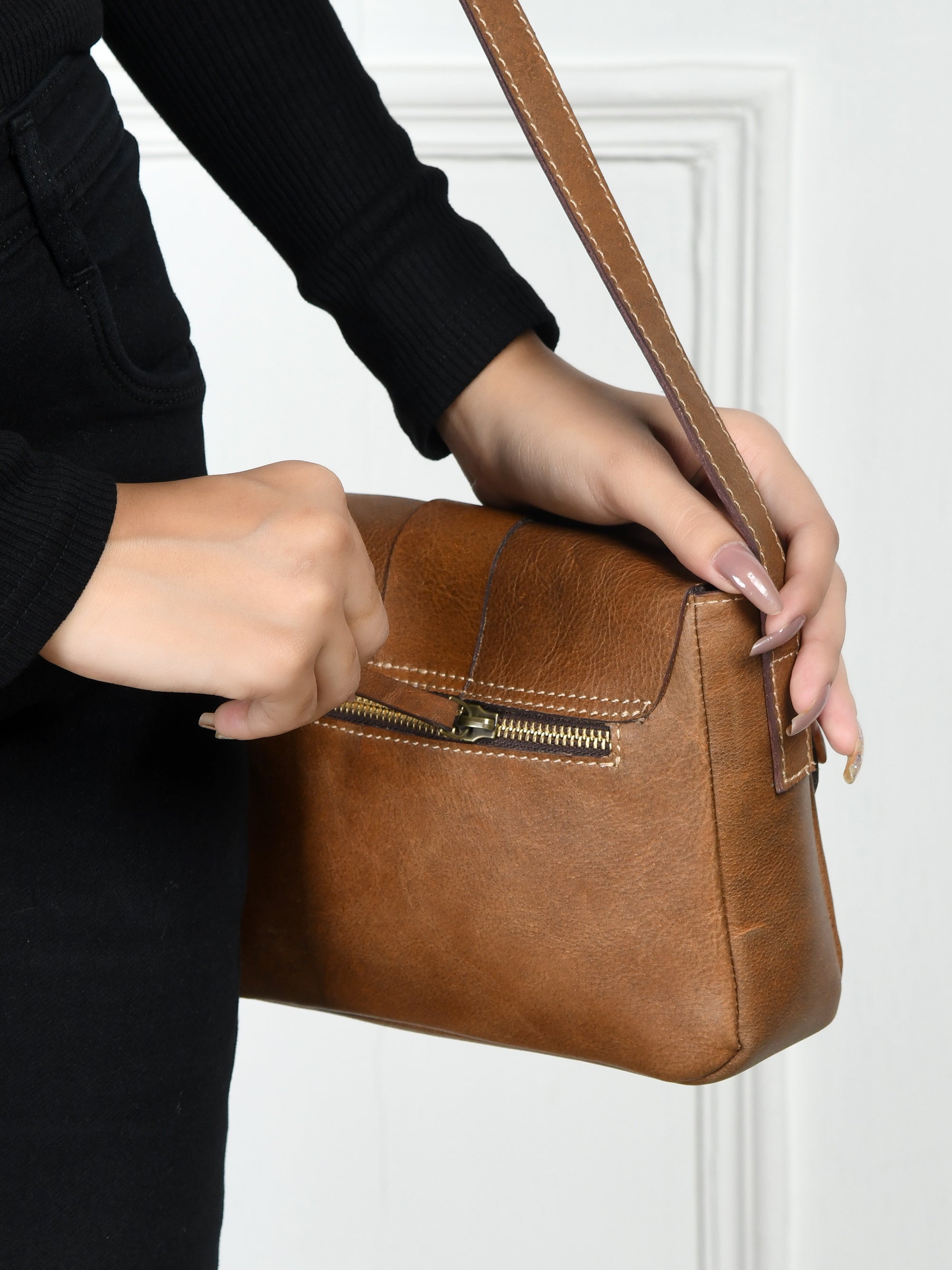 The Heritage Leather Satchel - Tan Colour