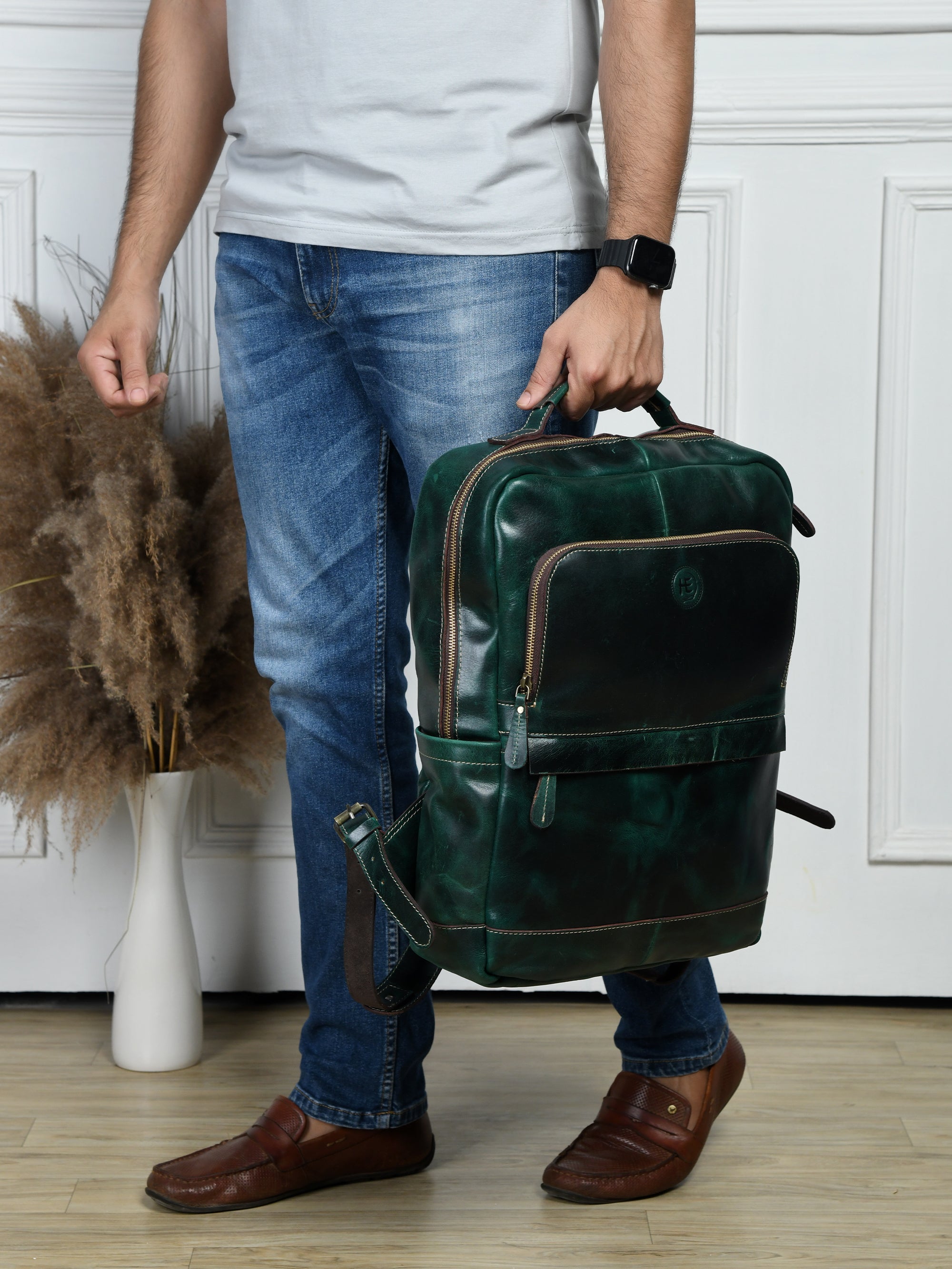 Alpine Vintage Leather Laptop Backpack - Green Colour