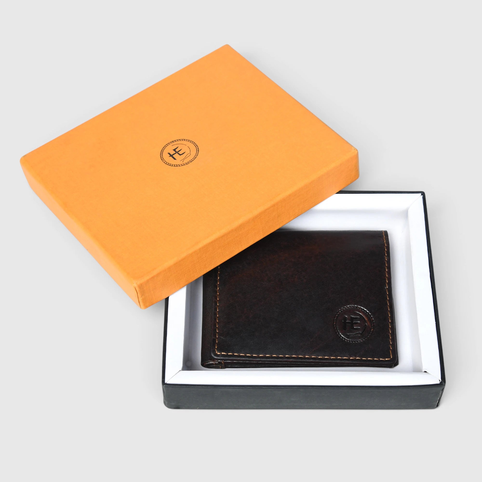 Sentinel Vintage RFID Leather Trifold Wallet – Espresso Brown