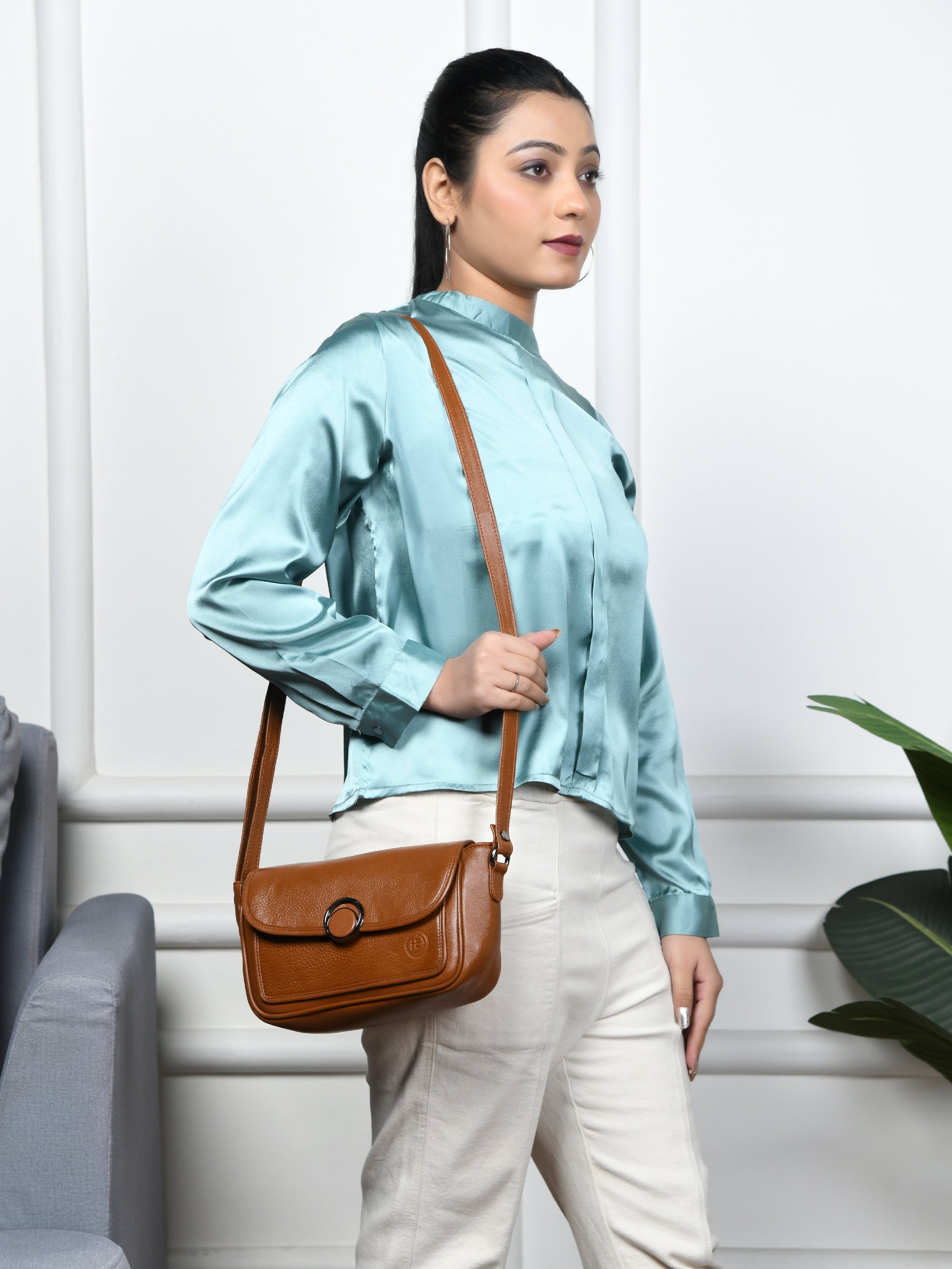 Verdant Elegance Women's Leather Handbag