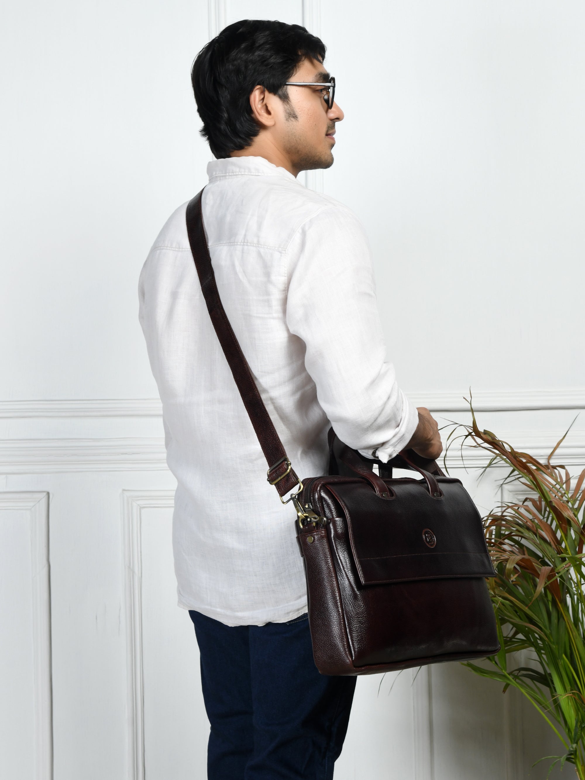 Executive Edge Leather Laptop Briefcase - Tan Colour