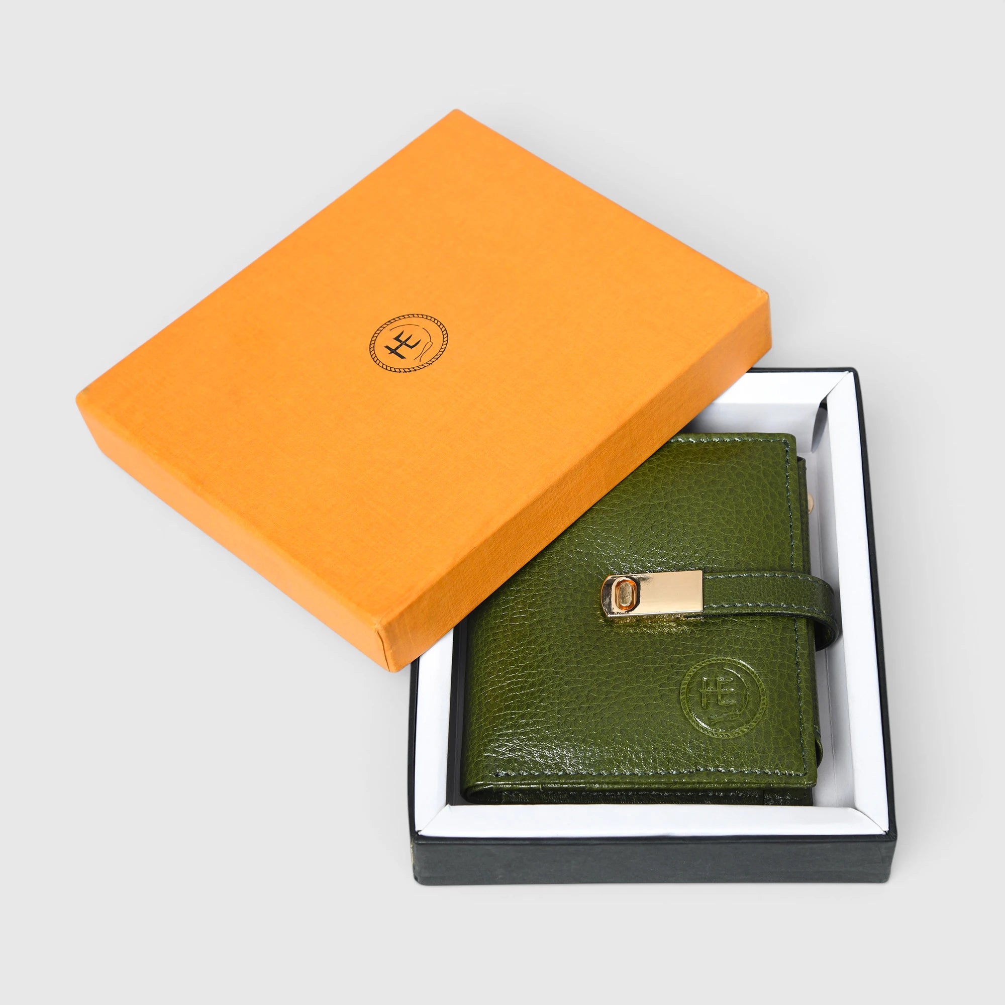 Crest Compact Leather Trifold Wallet – Olive Colour