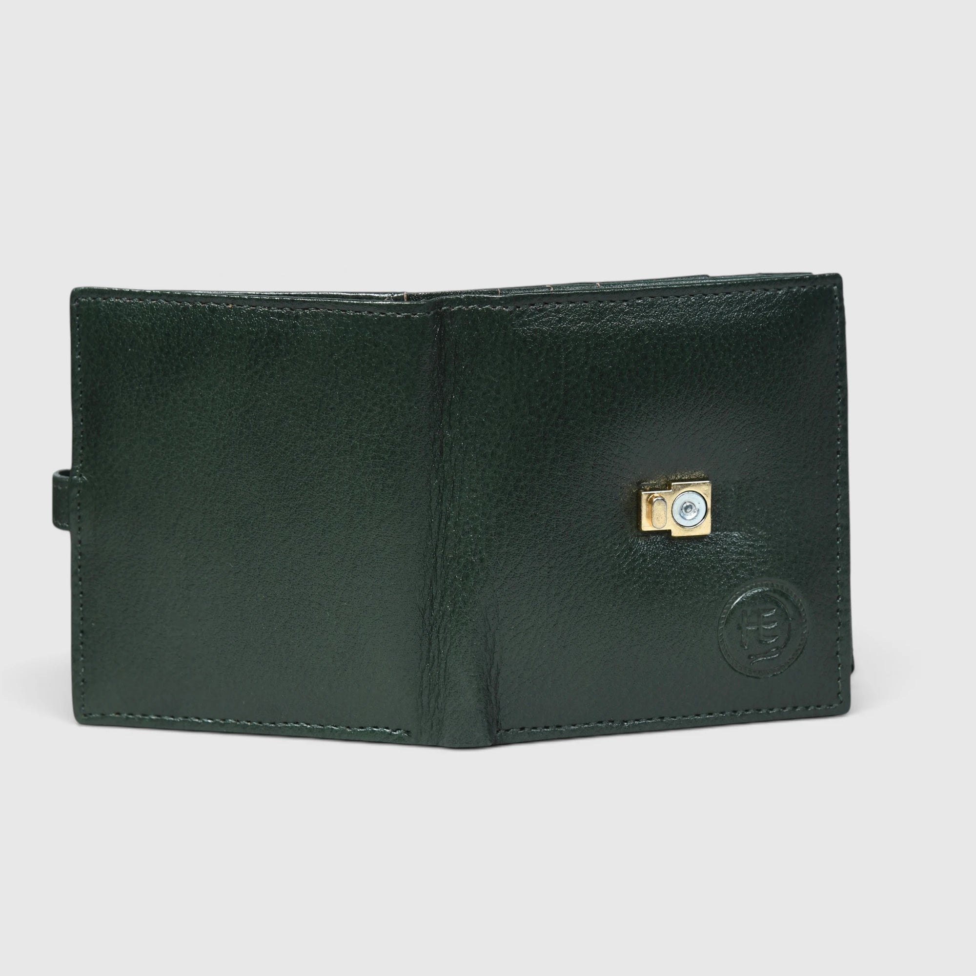 Crest Compact Leather Trifold Wallet – Rich Green