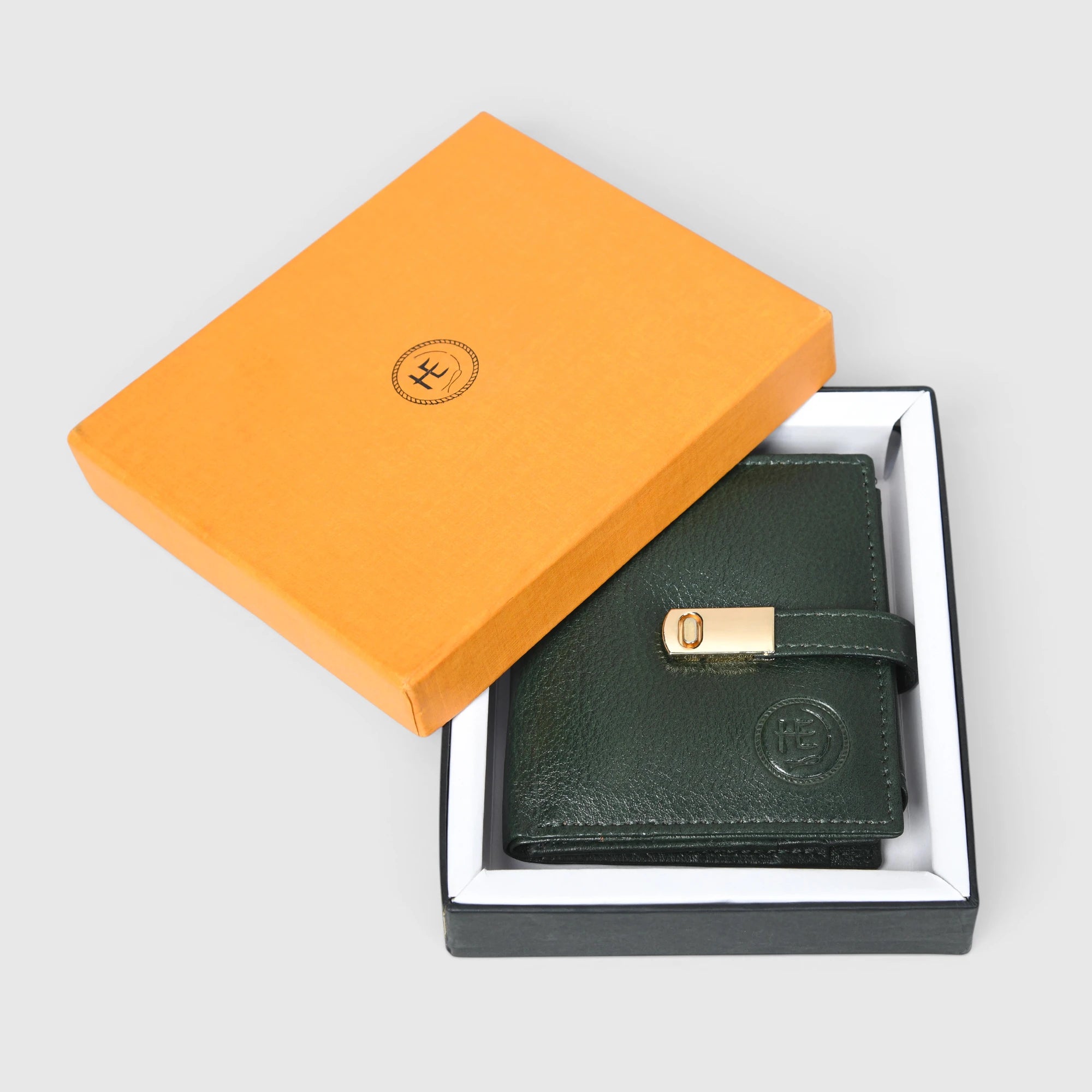 Crest Compact Leather Trifold Wallet – Rich Green