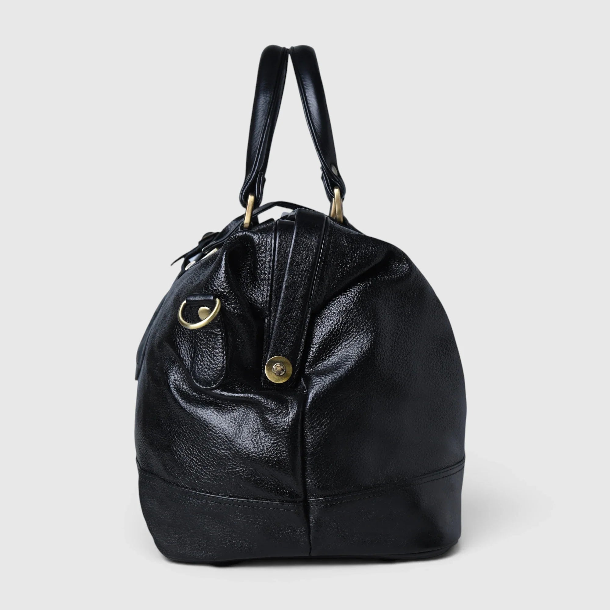 Maverick Weekender Duffle Bag - Black color