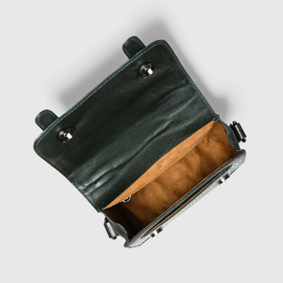 Urban Voyager Leather Belt Bag -Rich Green