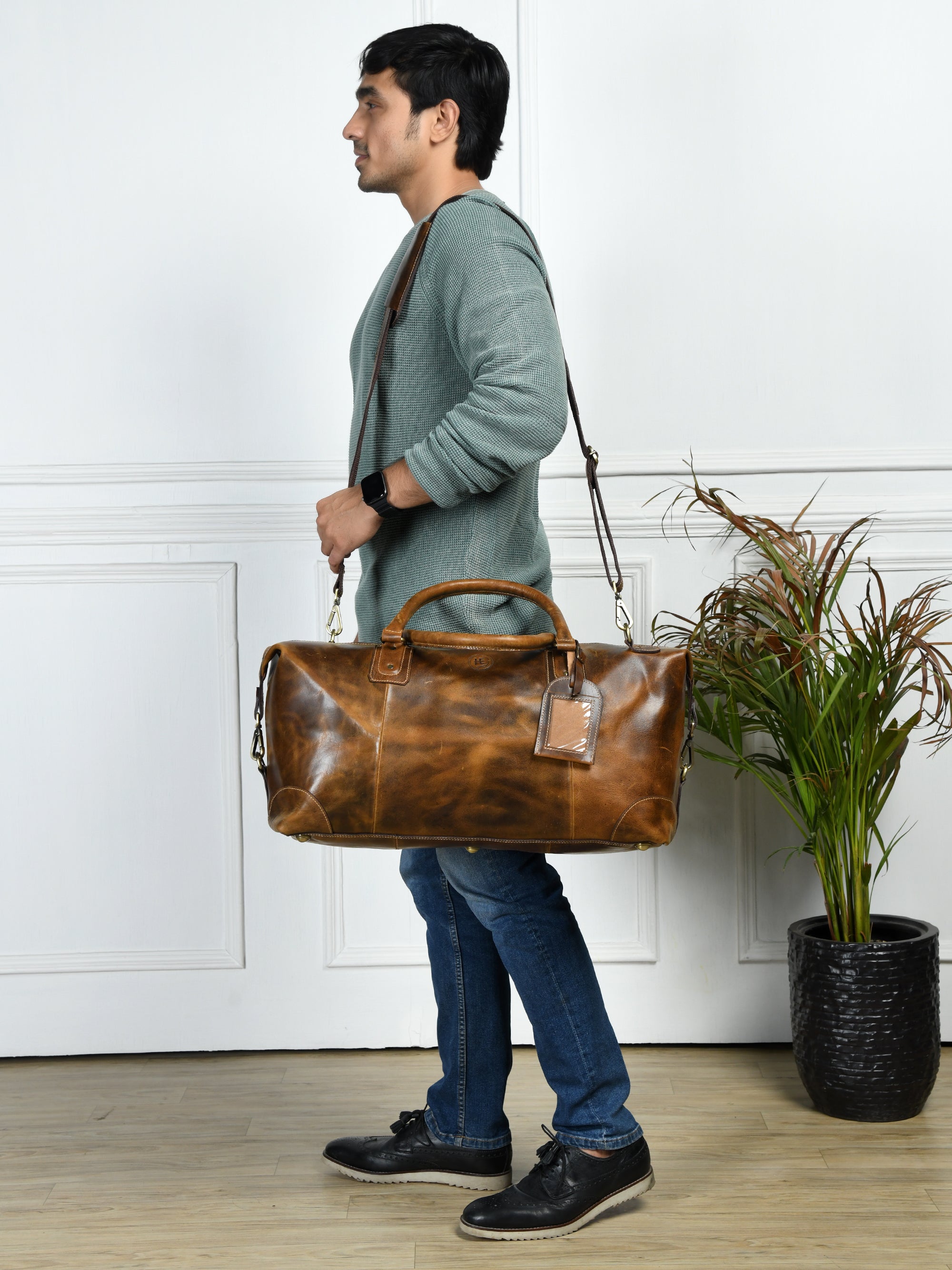 The Regent Voyager – Vintage Leather Travel Duffle Bag