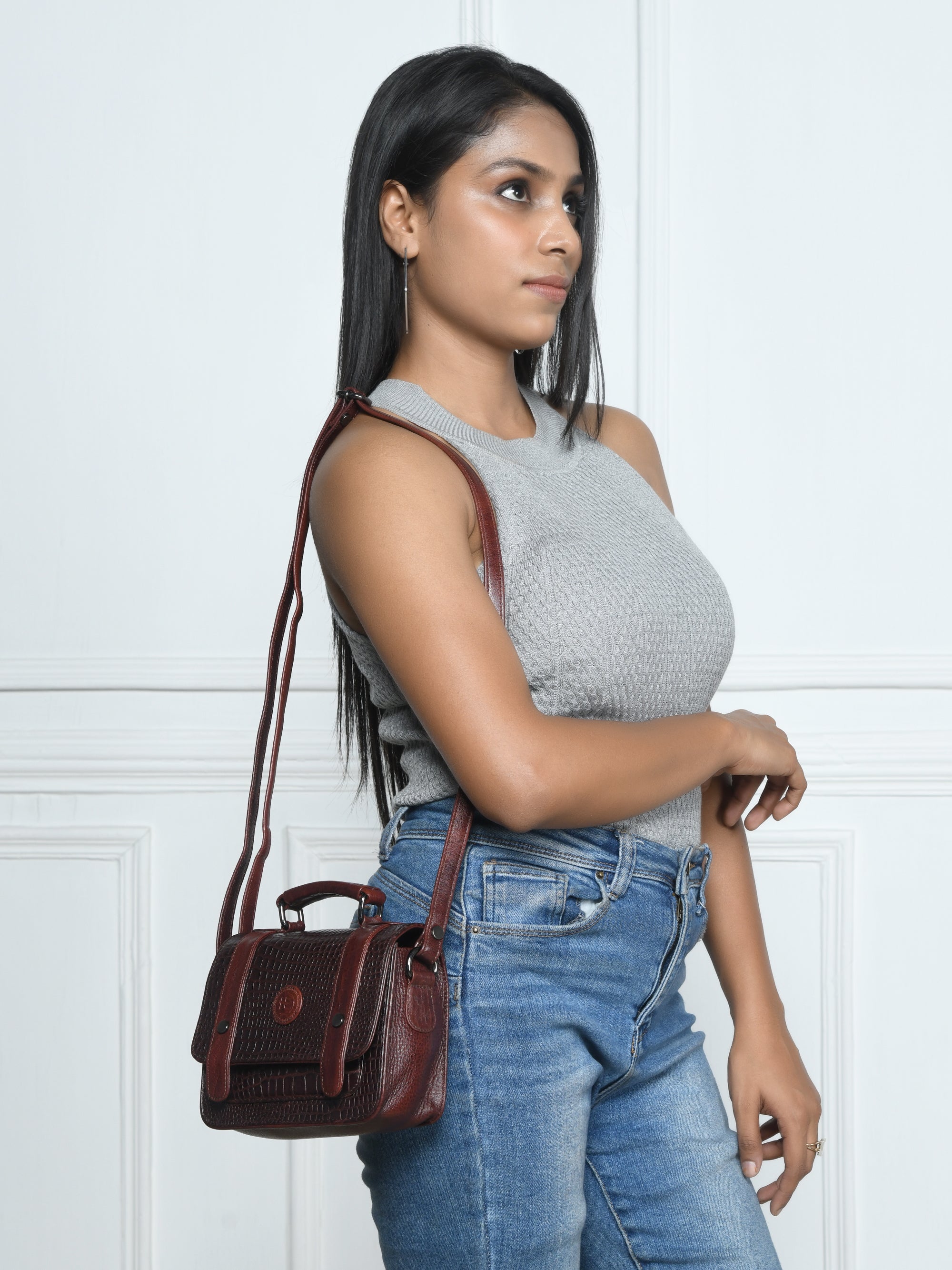 Urban Voyager Leather Belt Bag