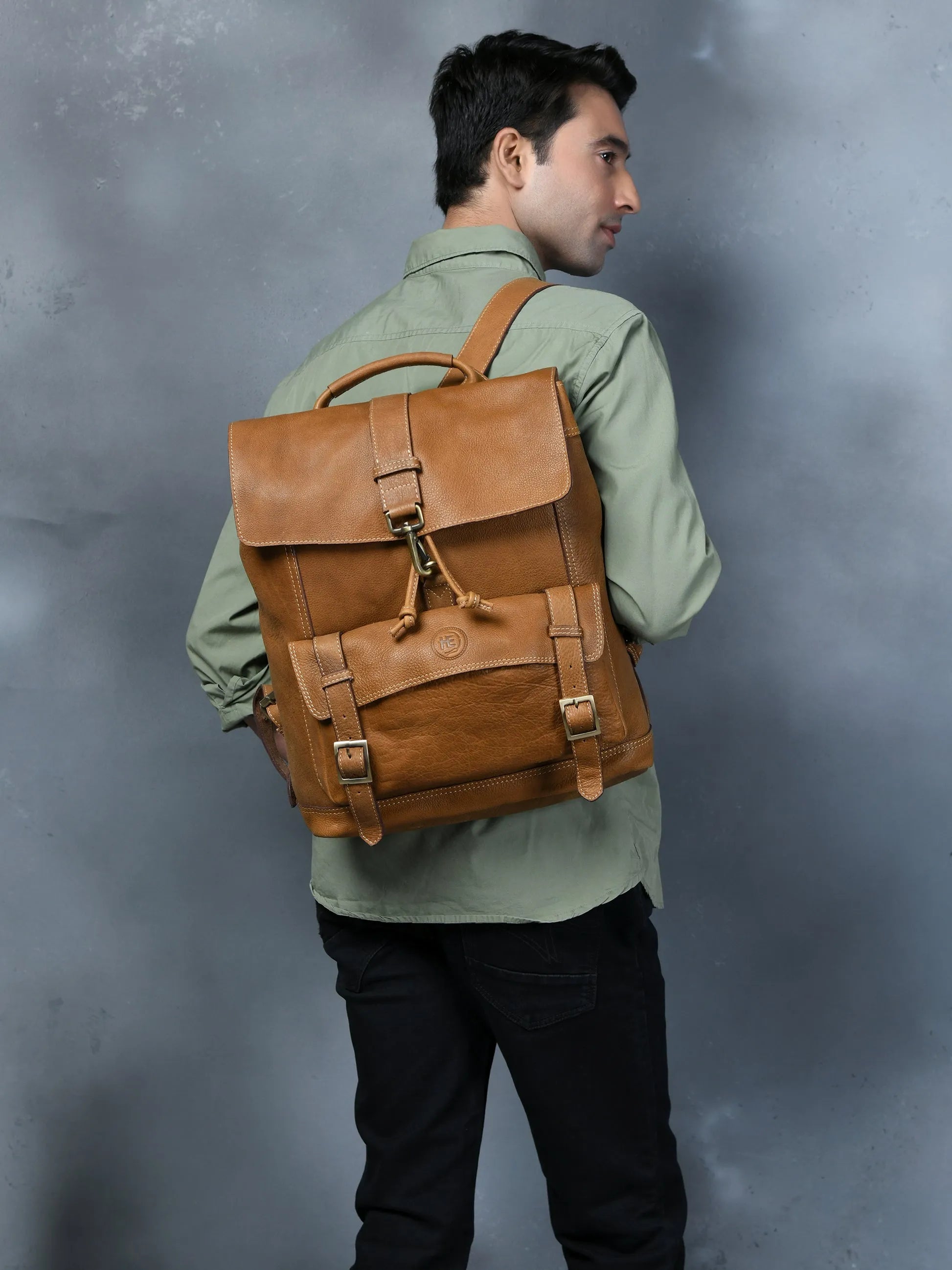Heritage Explorer Vintage Leather Backpack – Multi-Pocket Travel & Work Backpack| Tan colour