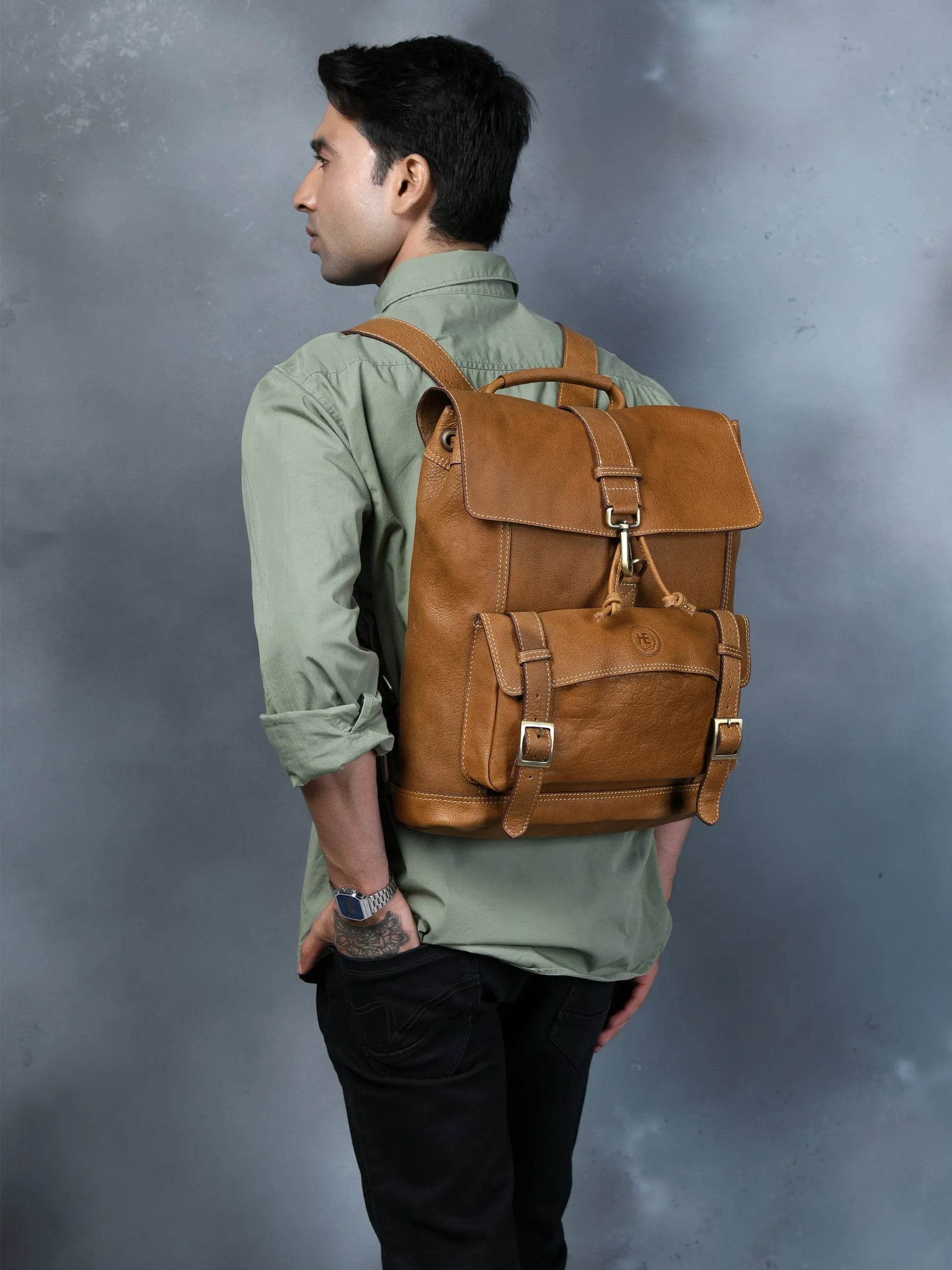 Heritage Explorer Vintage Leather Backpack – Multi-Pocket Travel & Work Backpack| Tan colour