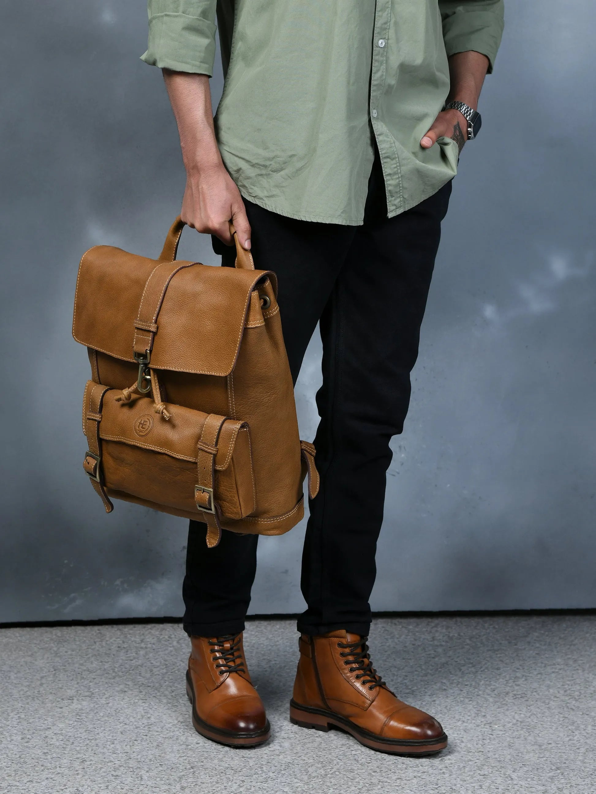 Heritage Explorer Vintage Leather Backpack – Multi-Pocket Travel & Work Backpack| Tan colour