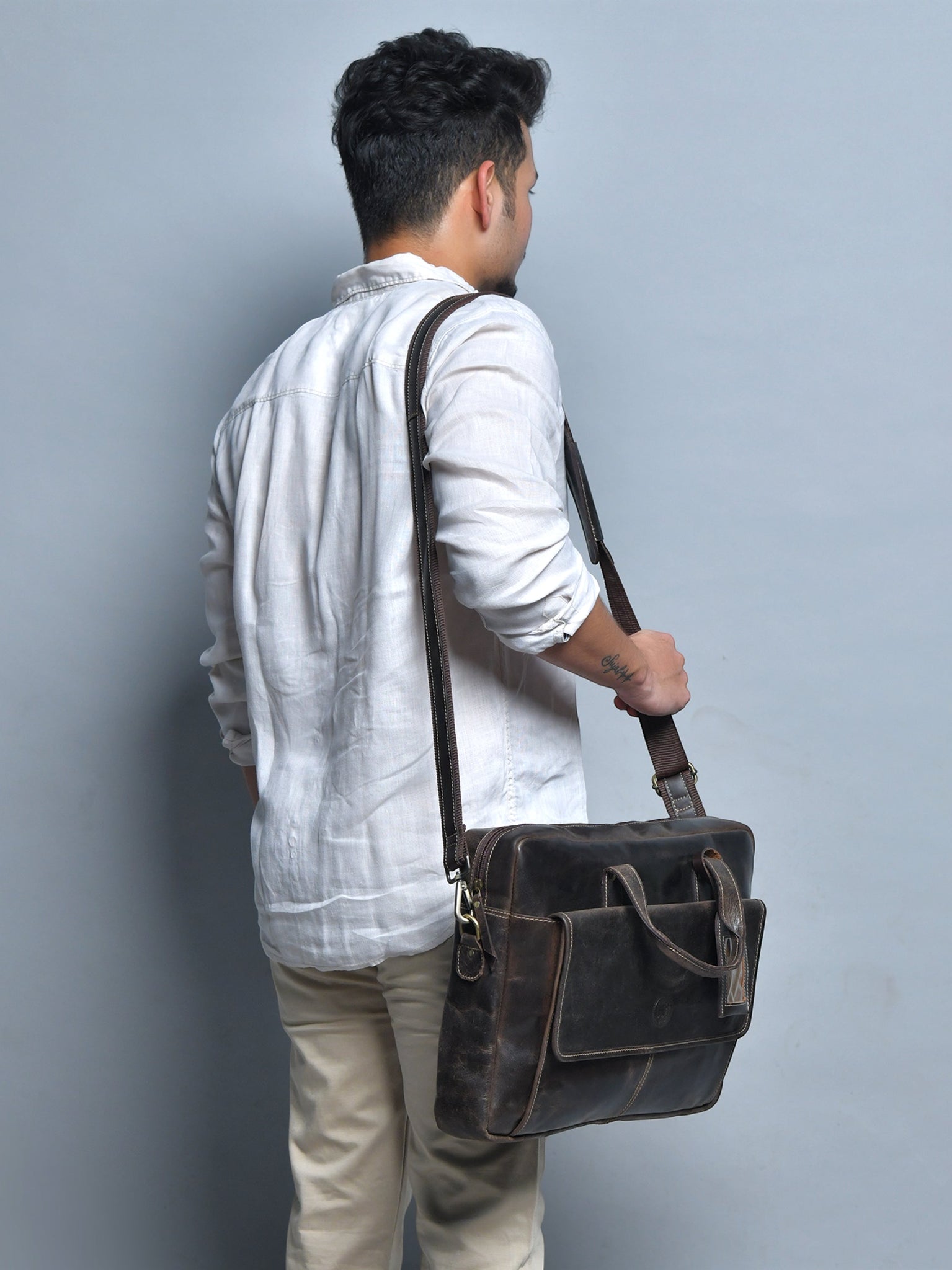 Commander Vintage Leather Laptop Briefcase – Convertible Office & Travel Messenger Bag| Espresso Brown