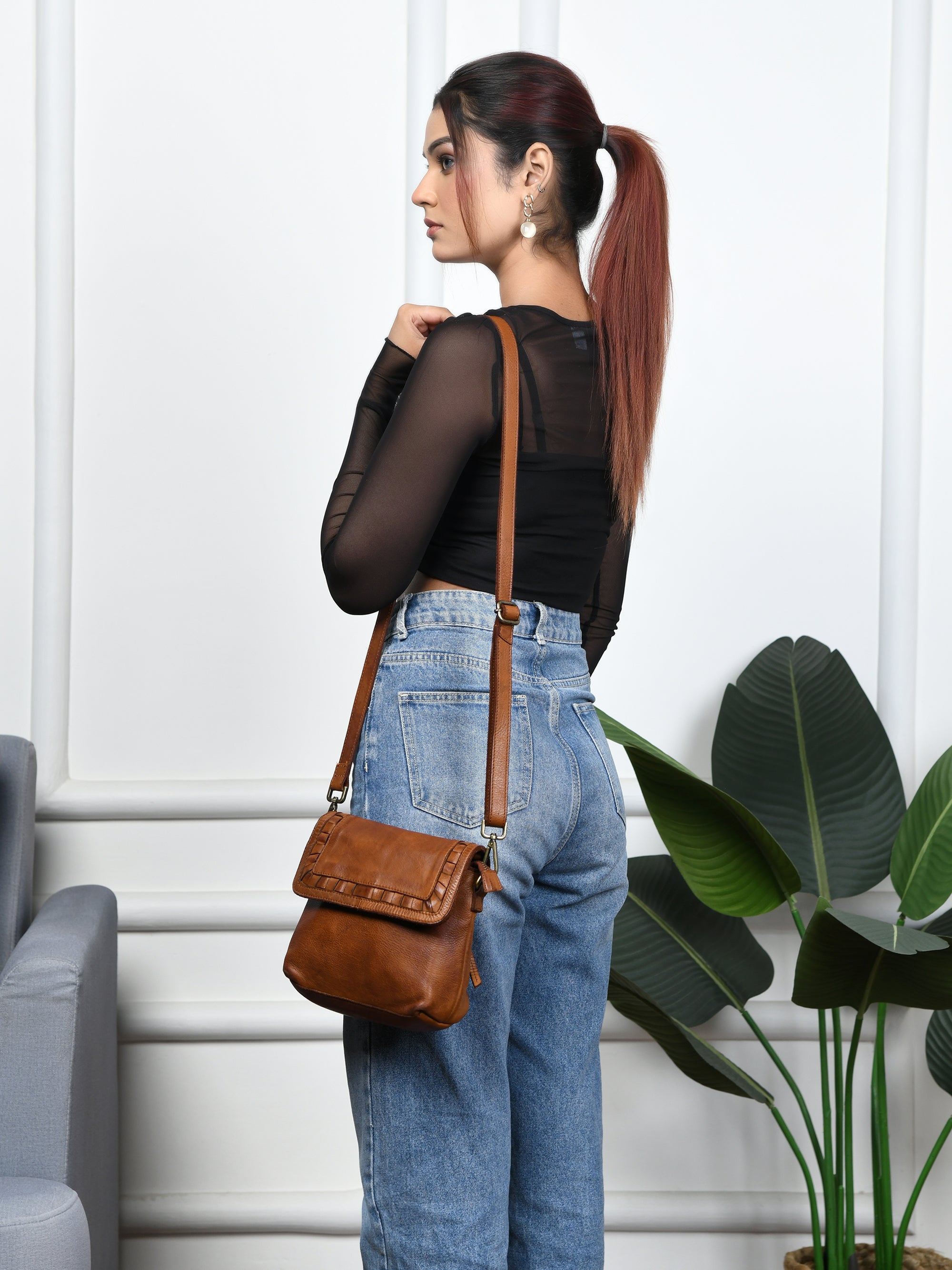 Verdant Crossbody Women's Leather Handbag - Tan Colour