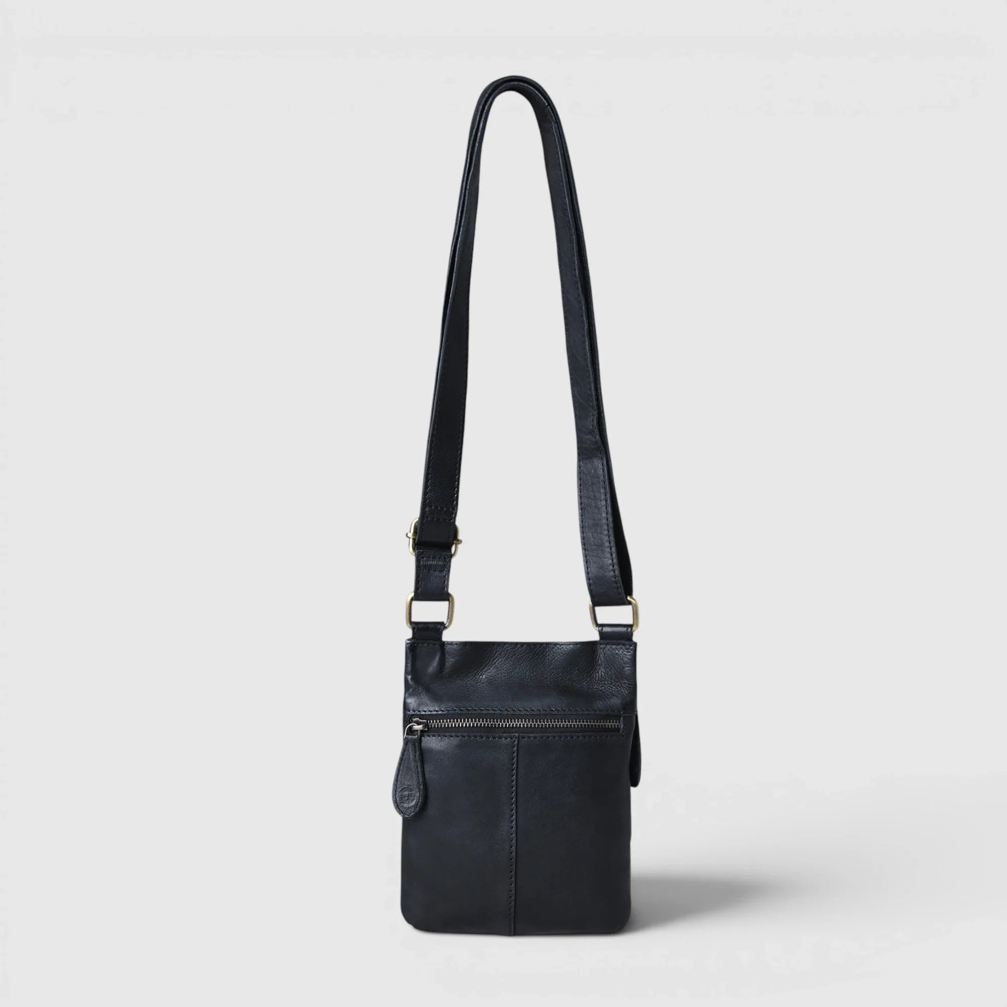 Vintage Terra Crossbody Bag - Black color