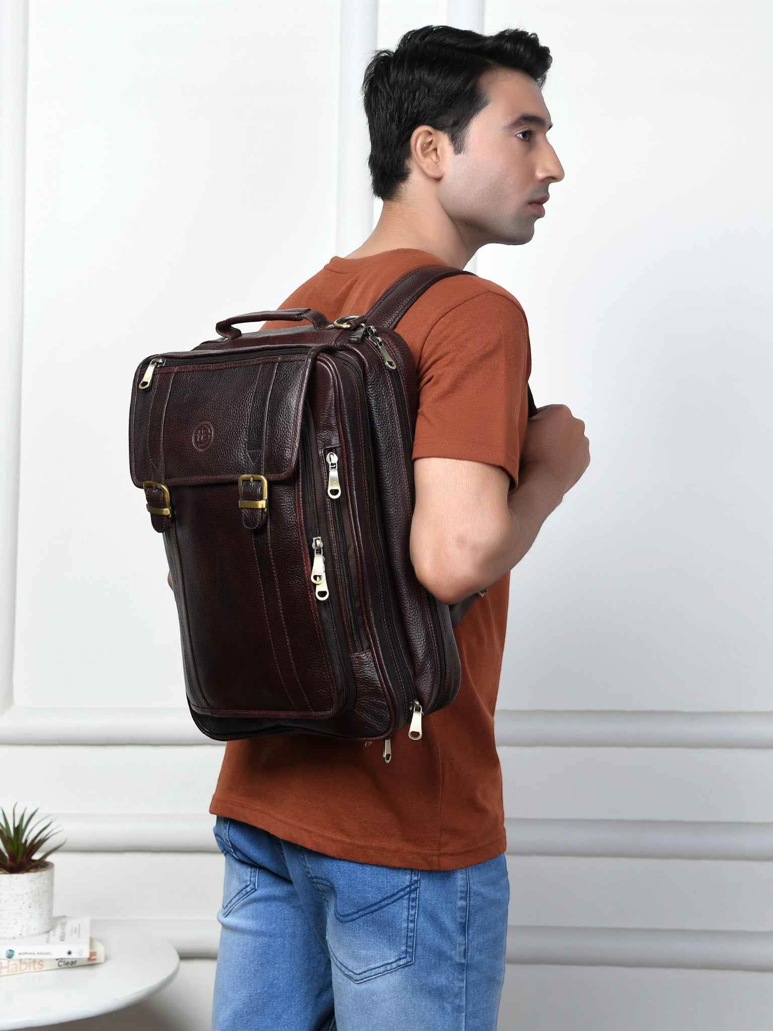 Heritage Voyager Convertible Vintage Leather Backpack – Laptop Travel & Office Bag | Maroon