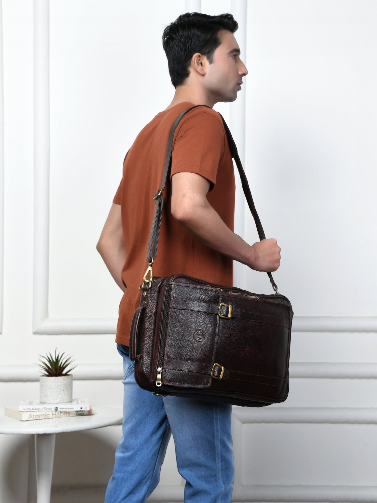 Heritage Voyager Convertible Vintage Leather Backpack – Laptop Travel & Office Bag | Maroon