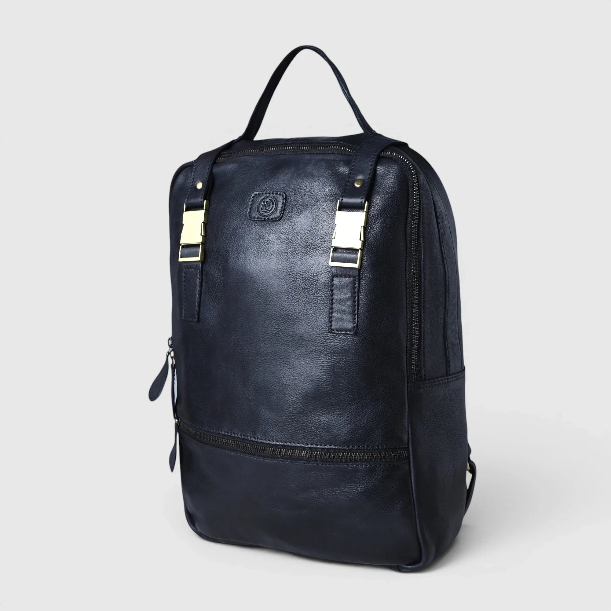 Oakridge Leather Backpack – Classic Black
