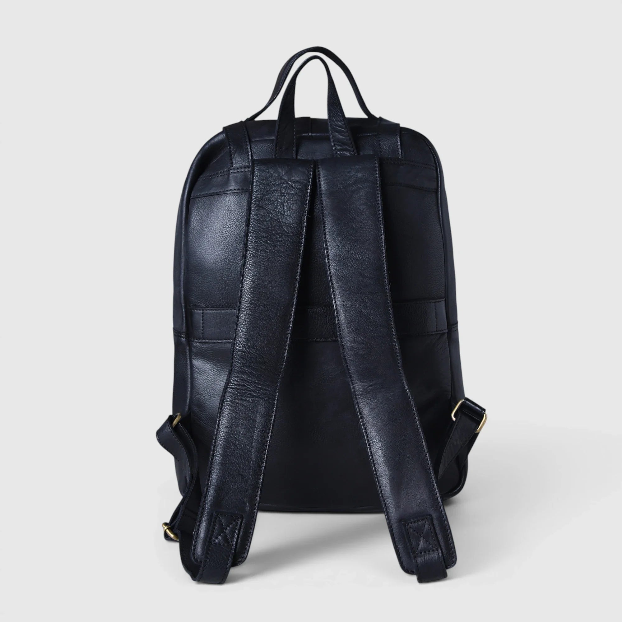 Oakridge Leather Backpack – Classic Black