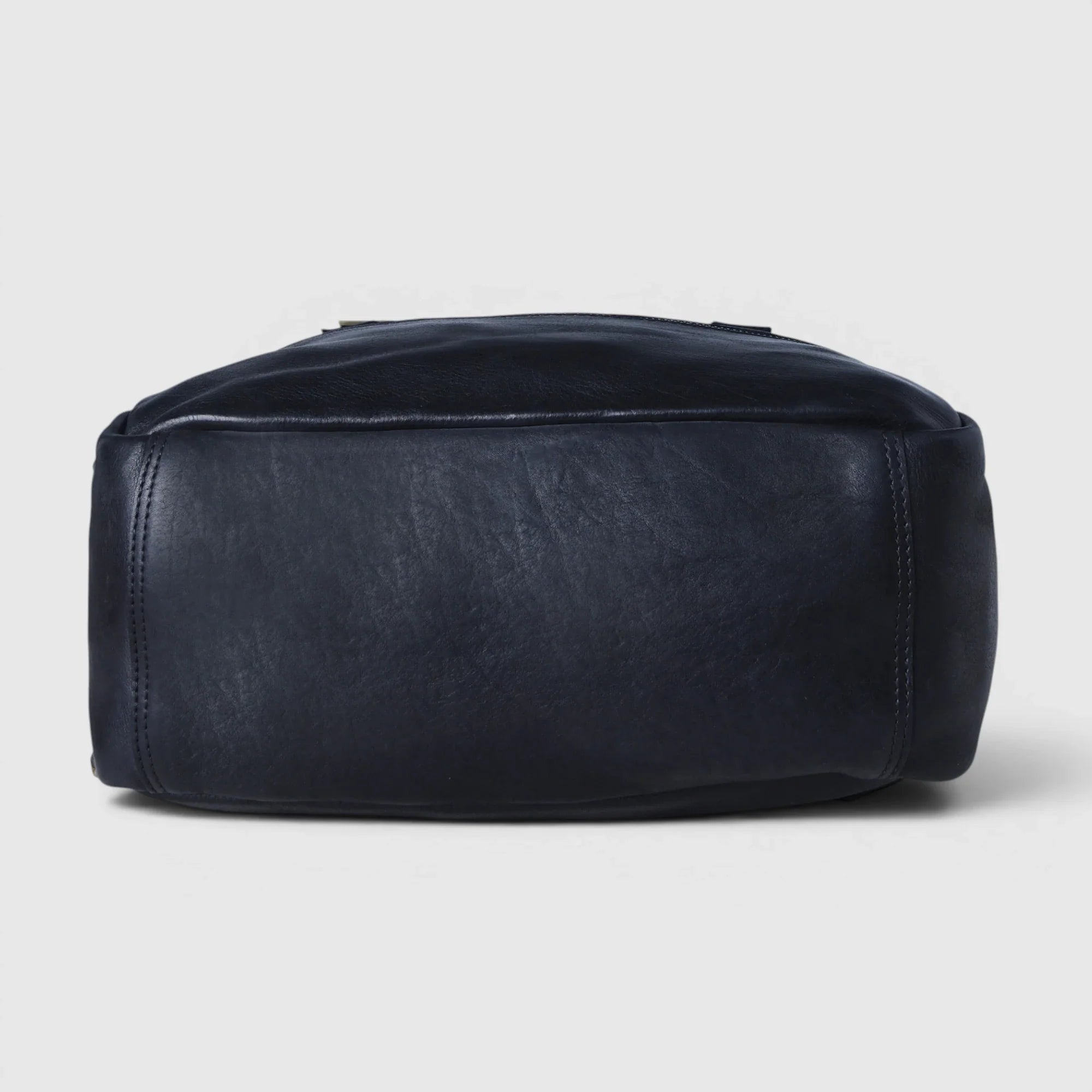 Oakridge Leather Backpack – Classic Black