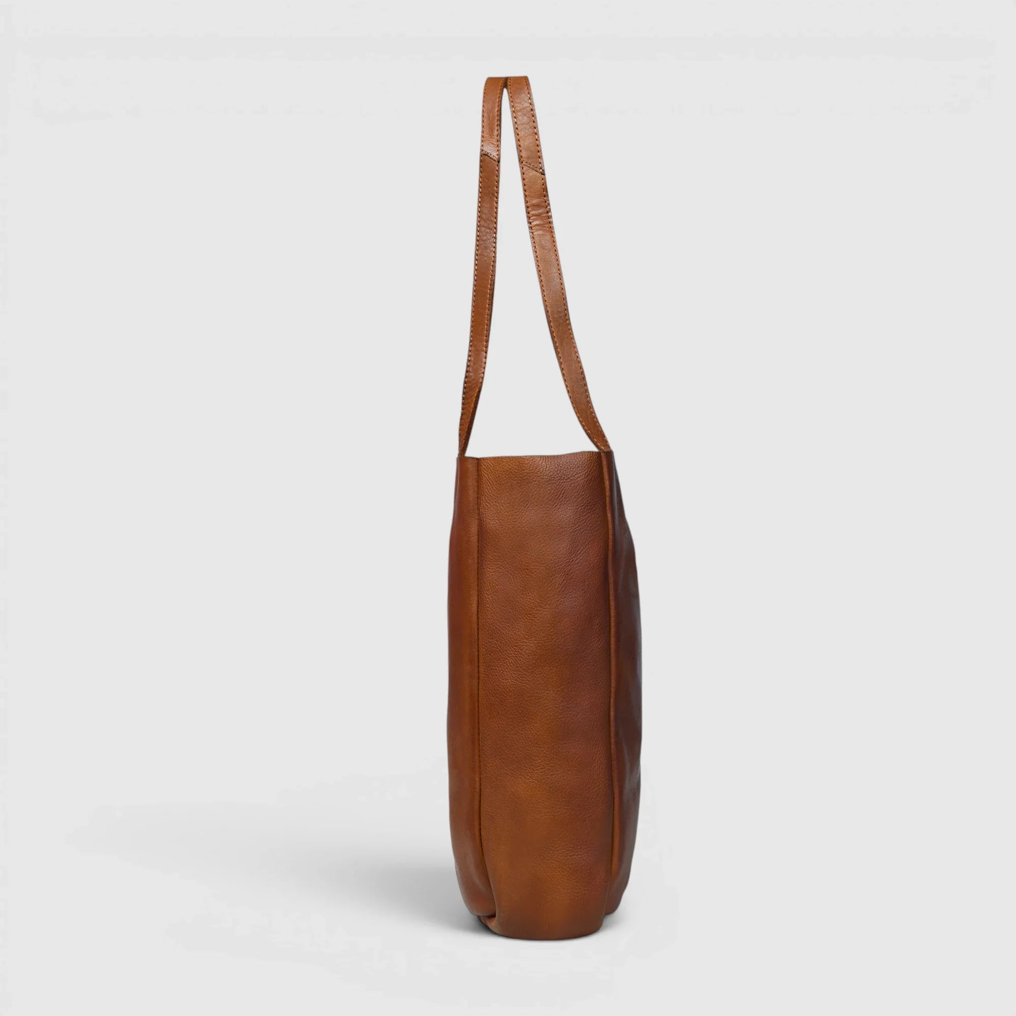 Hestern Midnight Classic Women’s Leather Tote - Tan color