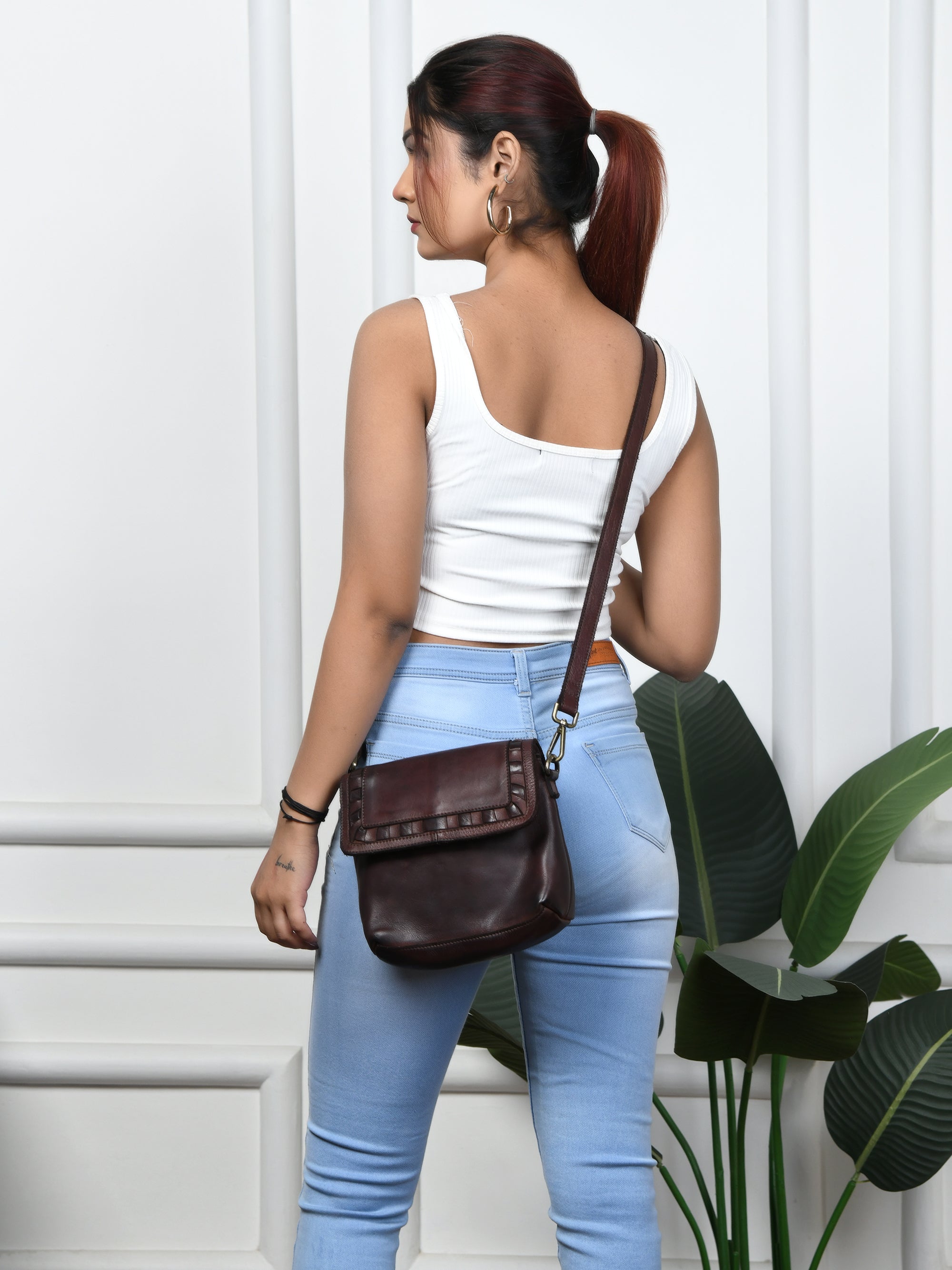 Verdant Crossbody Women's Leather Handbag - Brown Colour