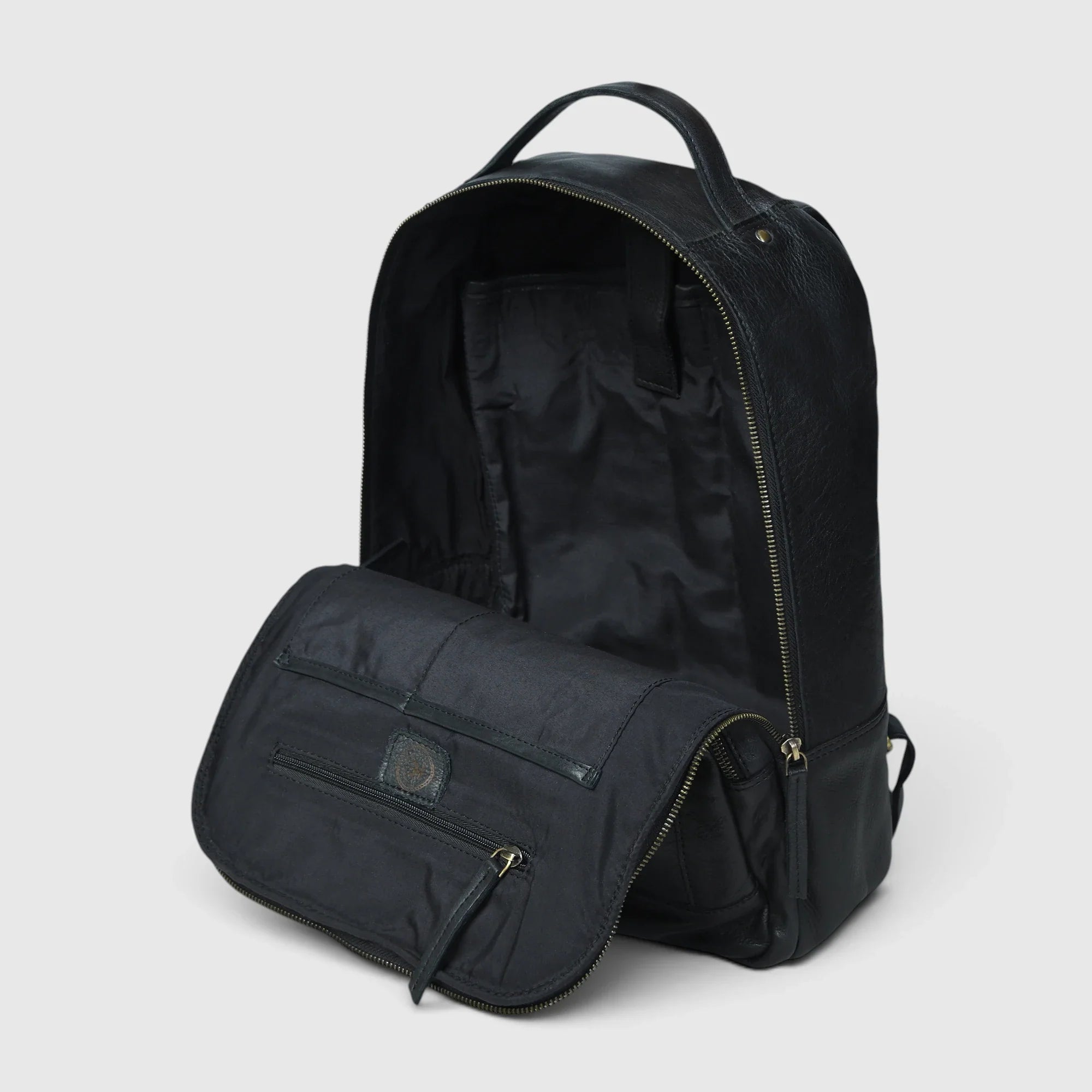 Hestern Trailmark Leather Backpack – Black color