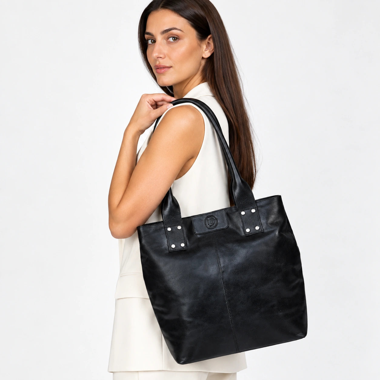 Aurelia Leather Carryall – Onyx Black