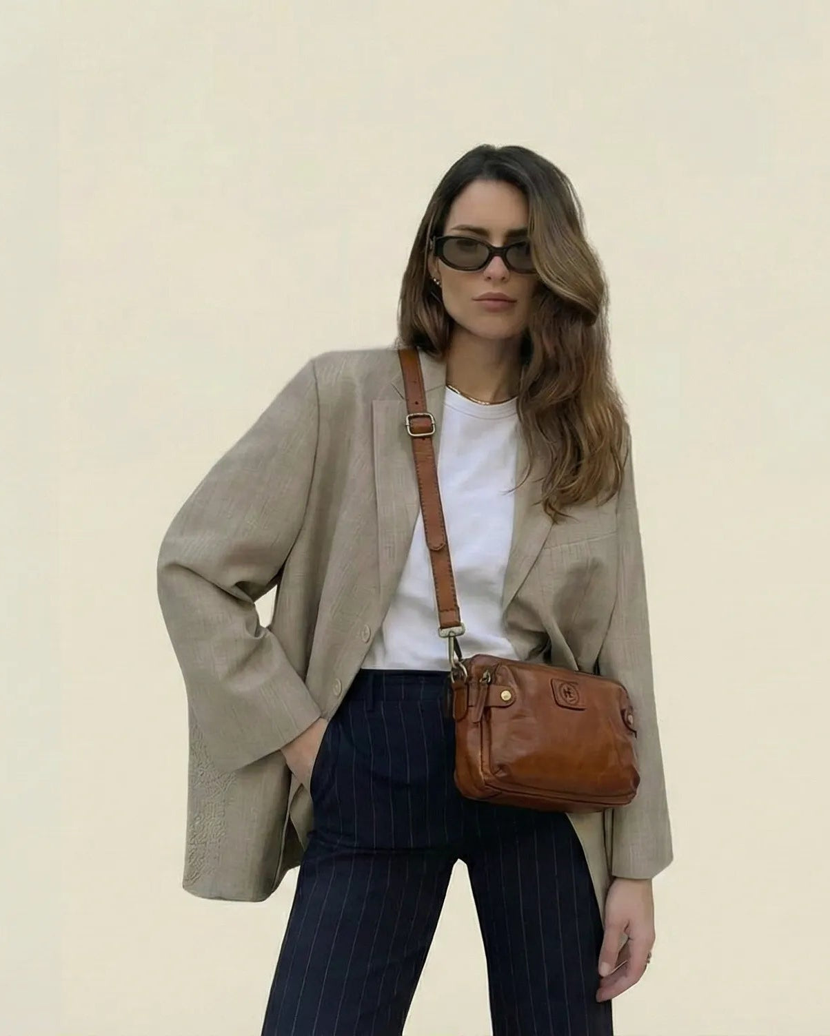 Classic Cognac Leather Women's Handbag - Tan colour