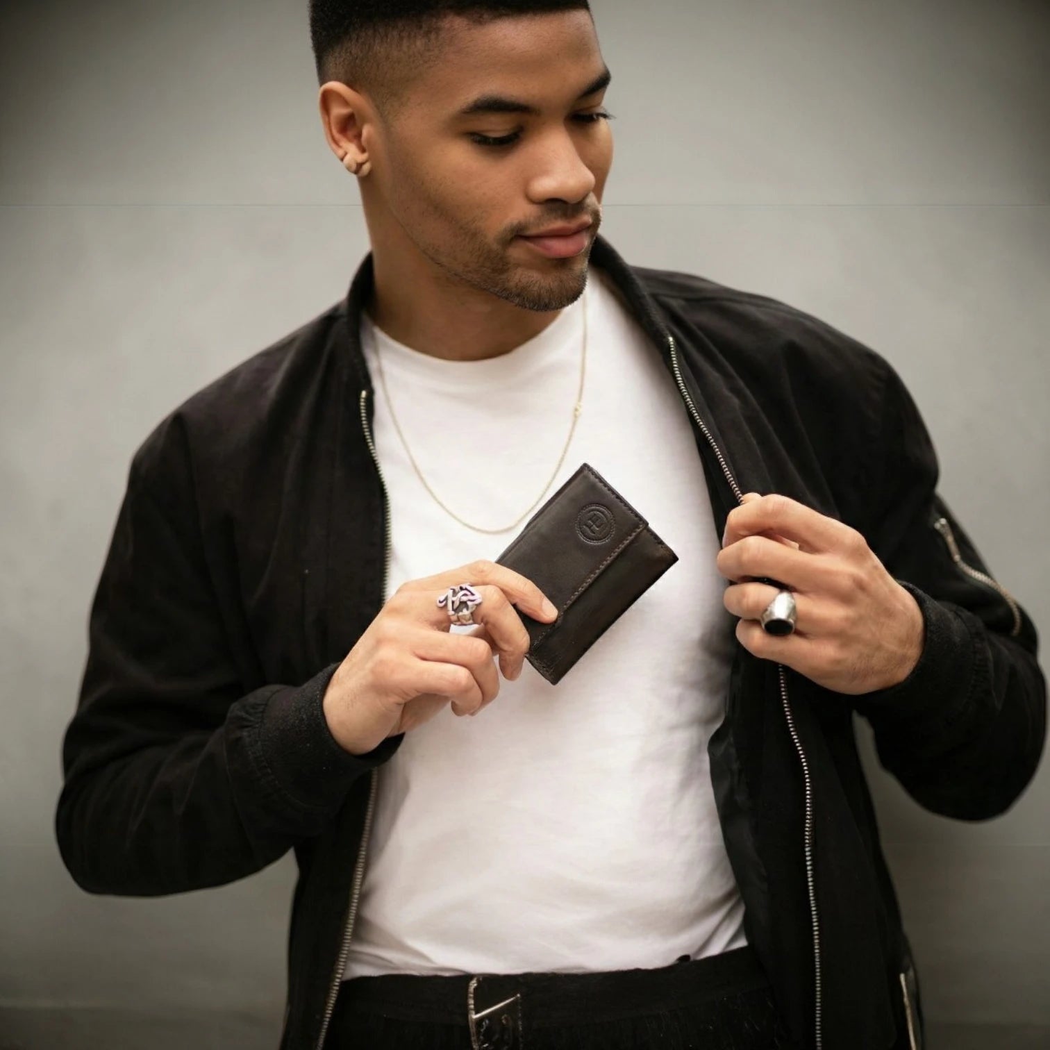 Heritage Buffalo Leather Bifold Wallet - Black Colour