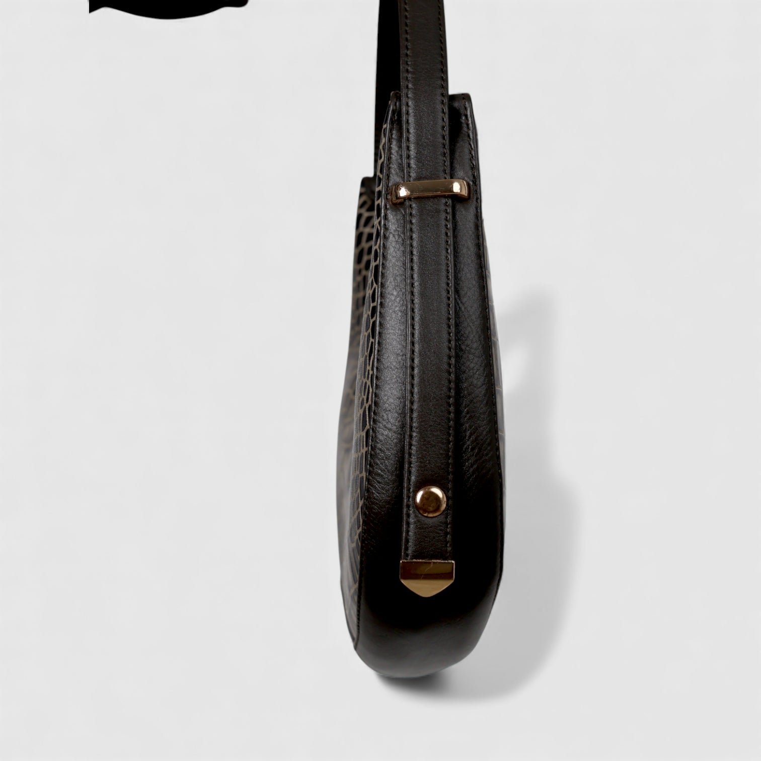 Noir Croco Vintage Crescent Shoulder Bag – Black Gold Colour