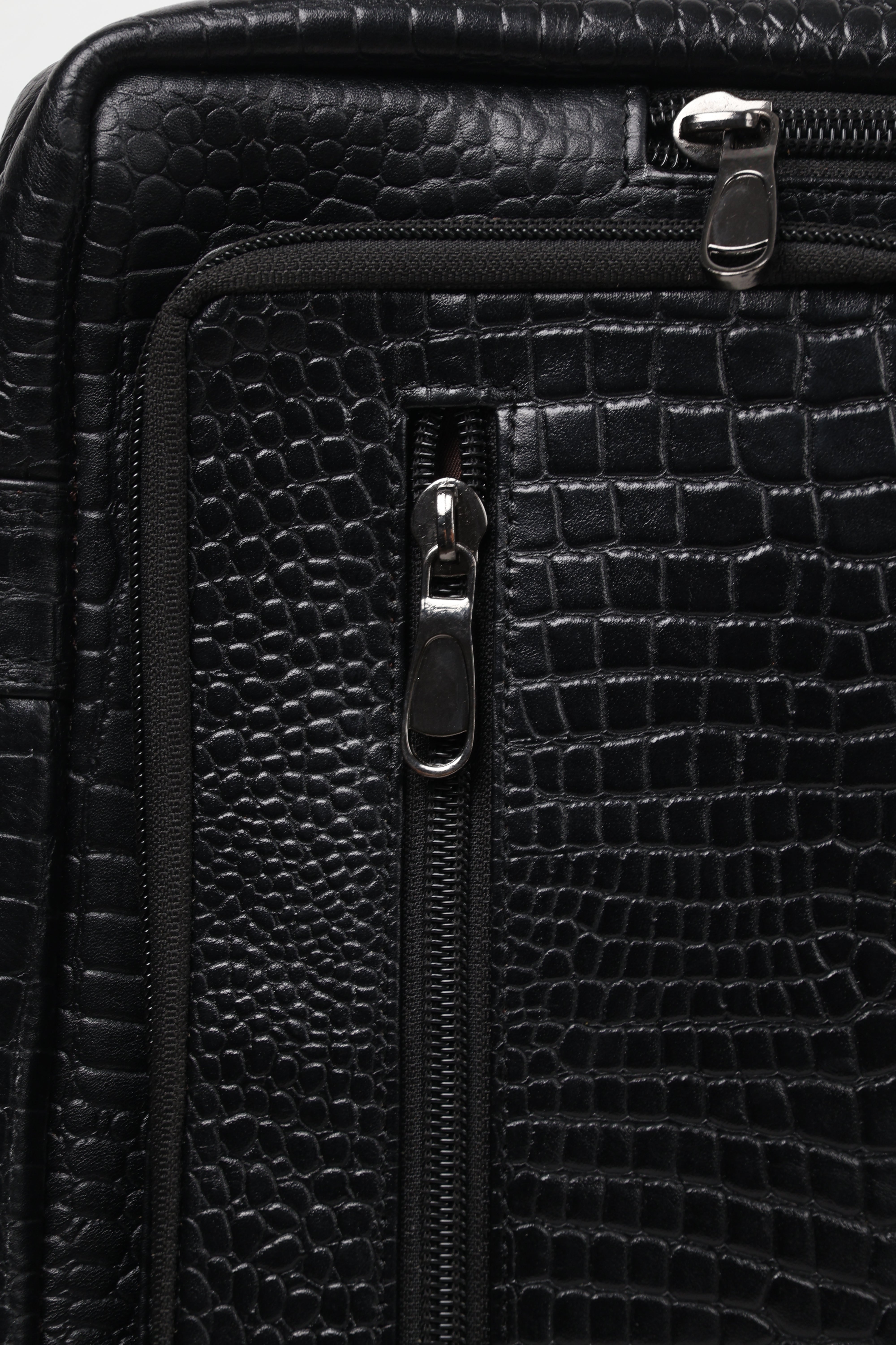 Crocodore Vintage Leather Multi-Pocket Laptop Bag – Black Colour